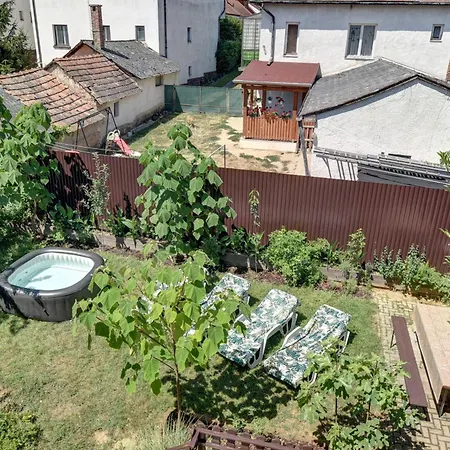 6rooms Heviz-balaton Apartment *